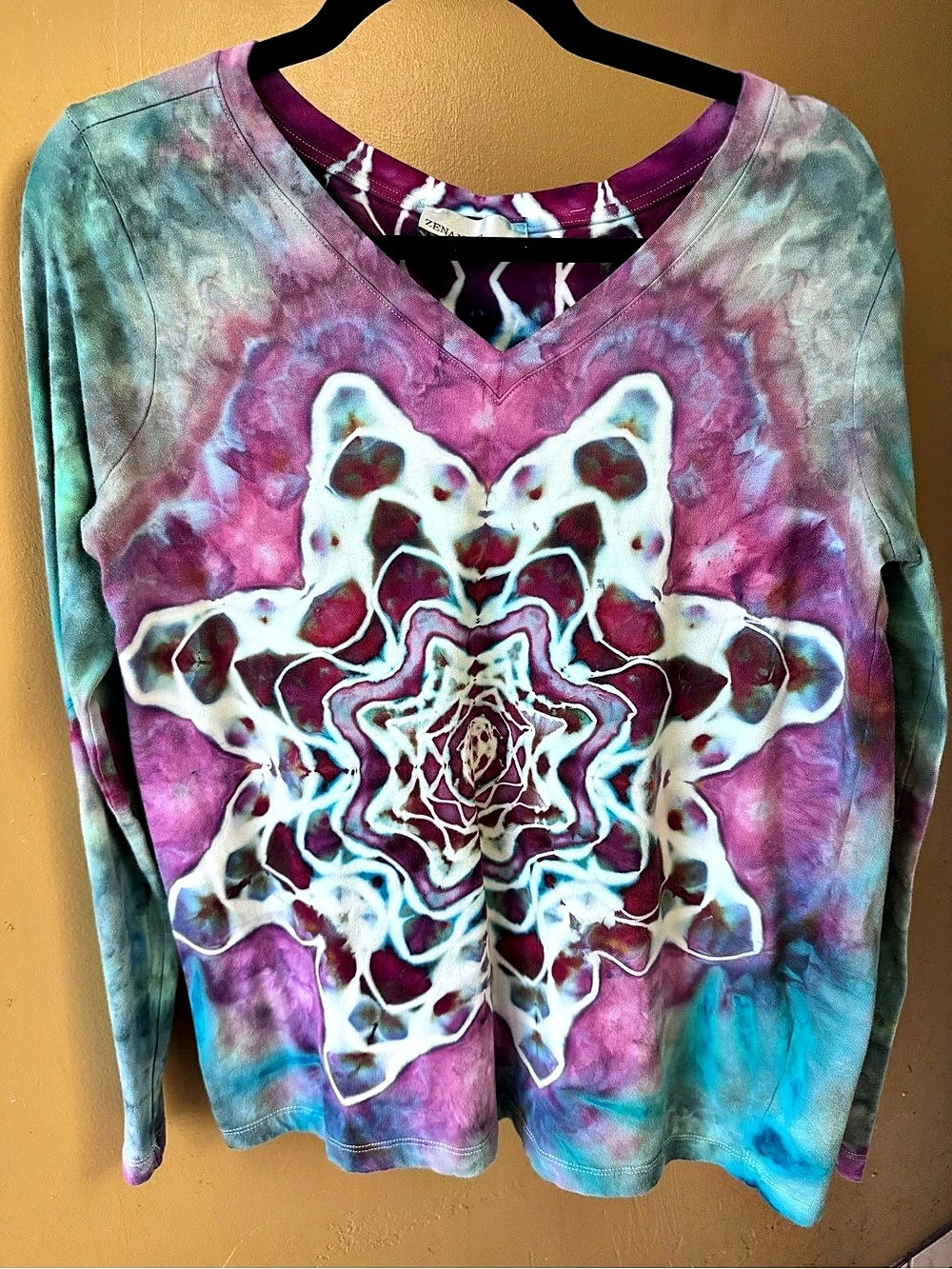 Zenana Women's Long Sleeve CUSTOM Tie Dye Top (Purple & Blue) XL